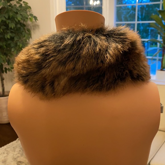 Surell Faux Fur headband or scarf. - Picture 3 of 6